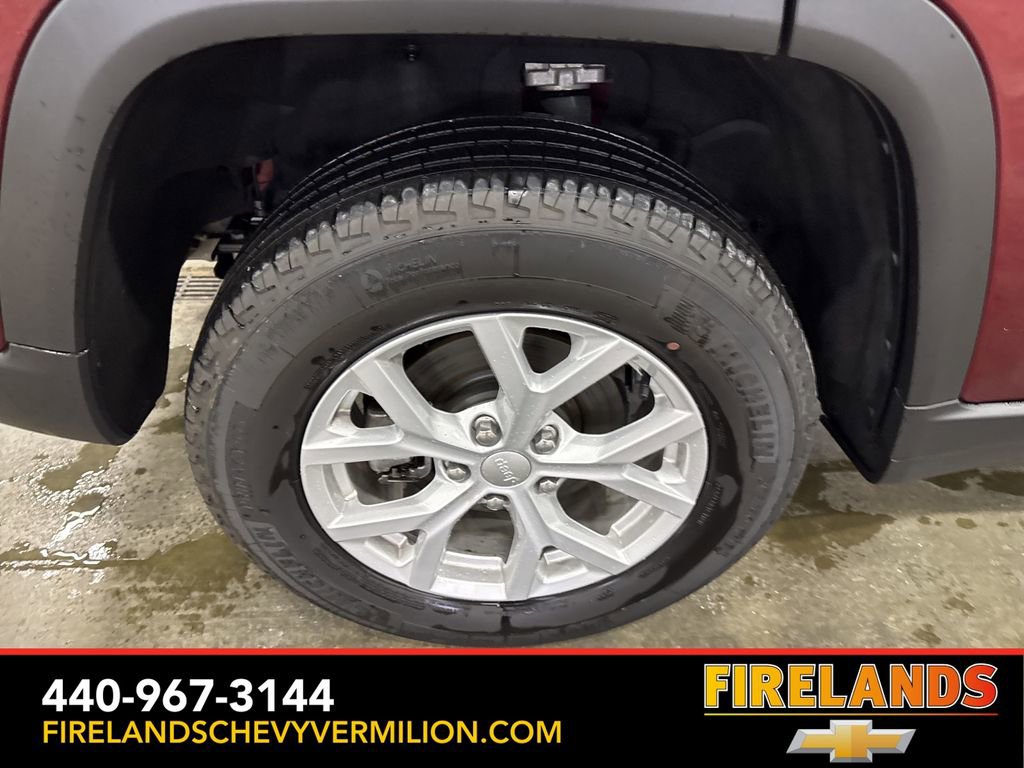 Used 2023 Jeep Grand Cherokee Limited image 44