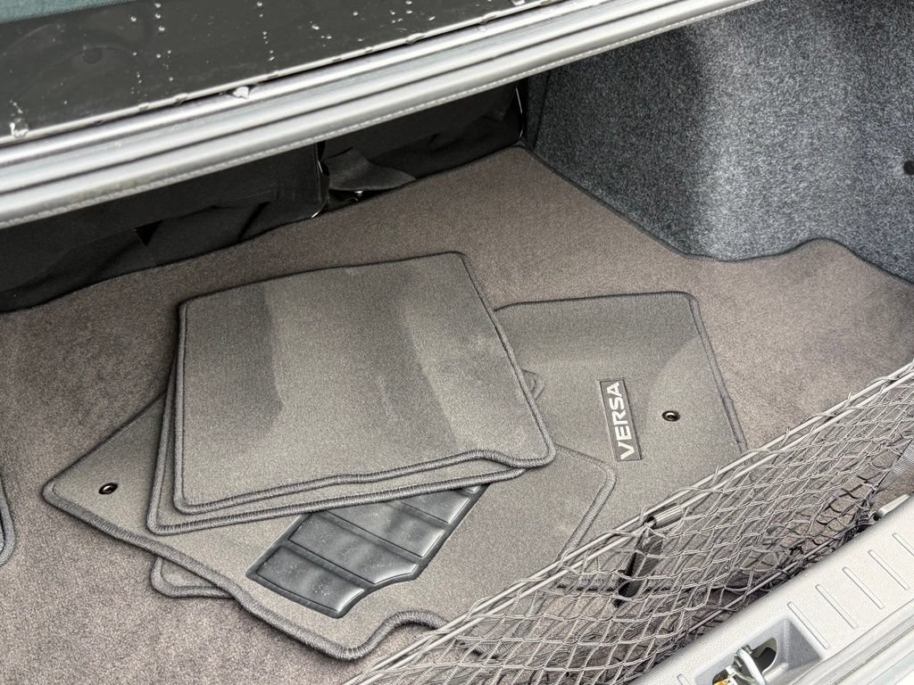 Certified 2025 Nissan Versa SR w/ Trunk Package FWD image 27