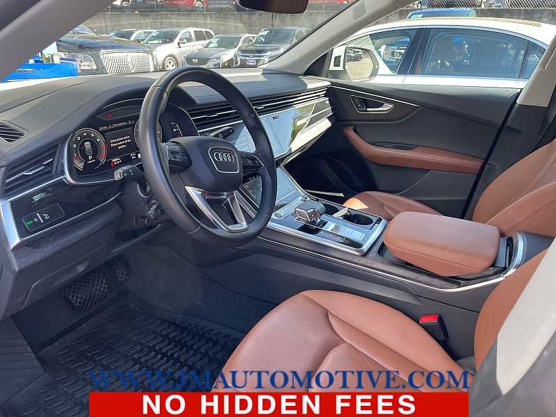 Used 2022 Audi Q8 Prestige w/ Prestige Package AWD/4WD image 2