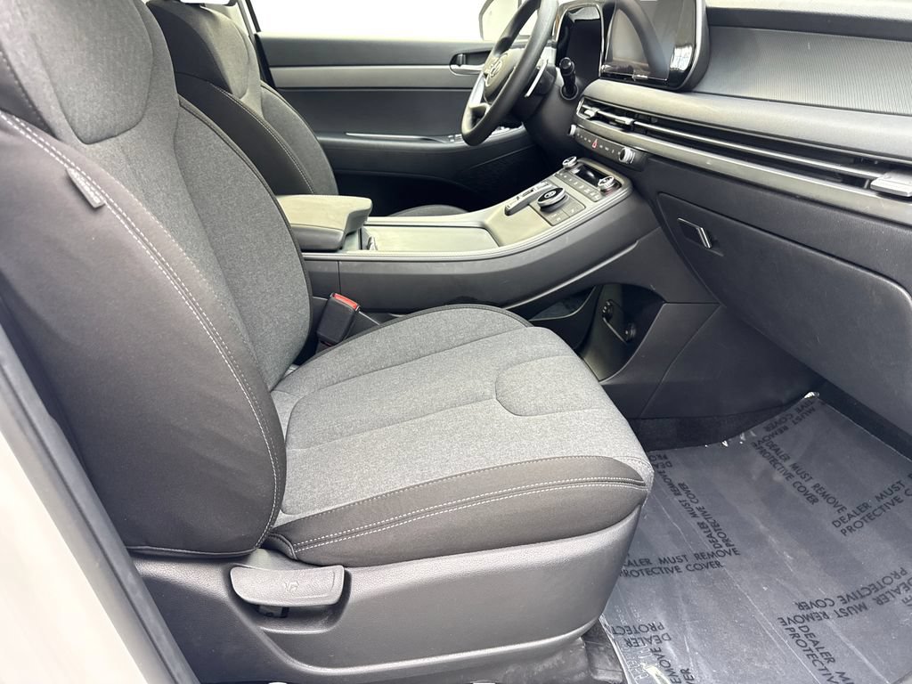Used 2025 Hyundai Palisade SE FWD image 45