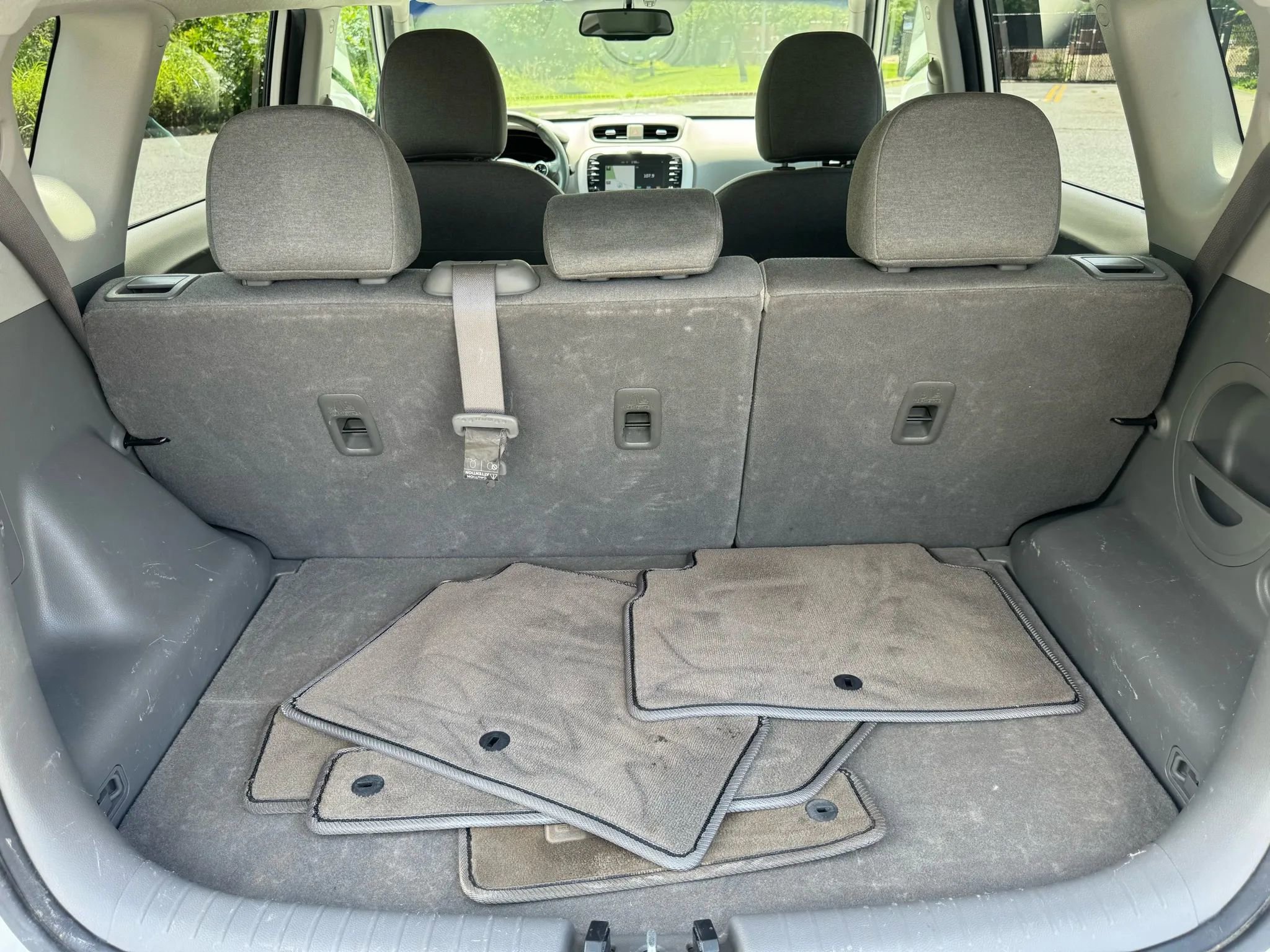 Used 2017 Kia Soul EV image 19