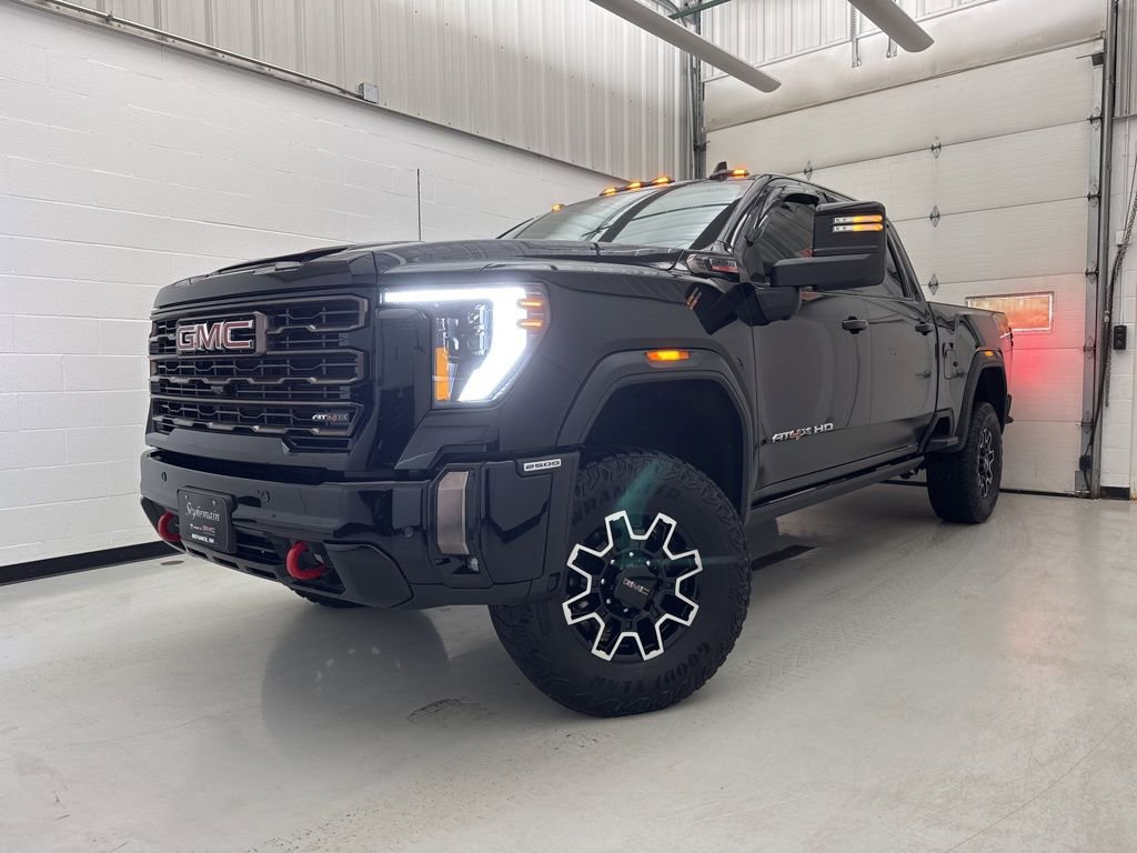 Used 2024 GMC Sierra 2500 AT4X image 15
