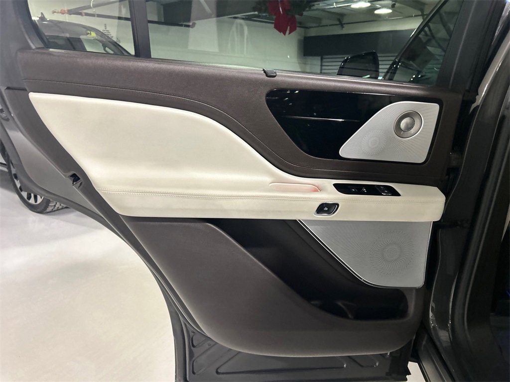 Certified 2024 Lincoln Aviator Black Label w/ Dynamic Handling Package image 21