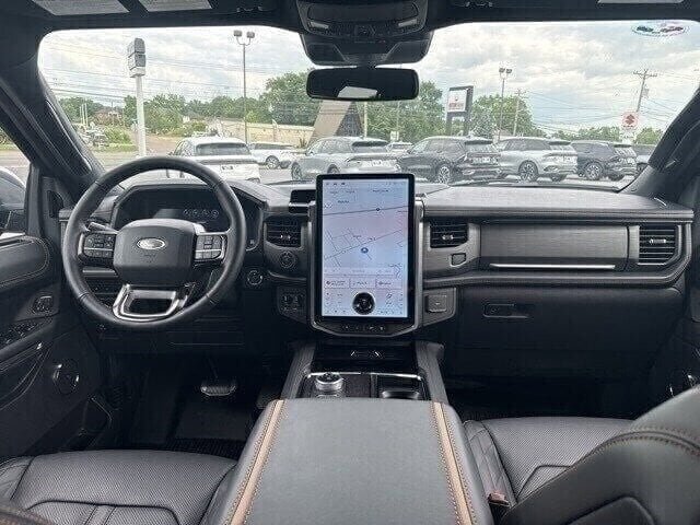 Used 2024 Ford Expedition Max Platinum image 24