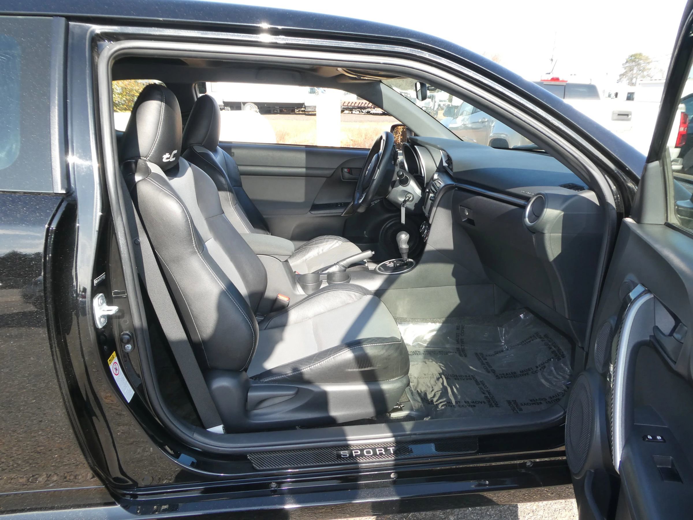 Used 2015 Scion tC image 23