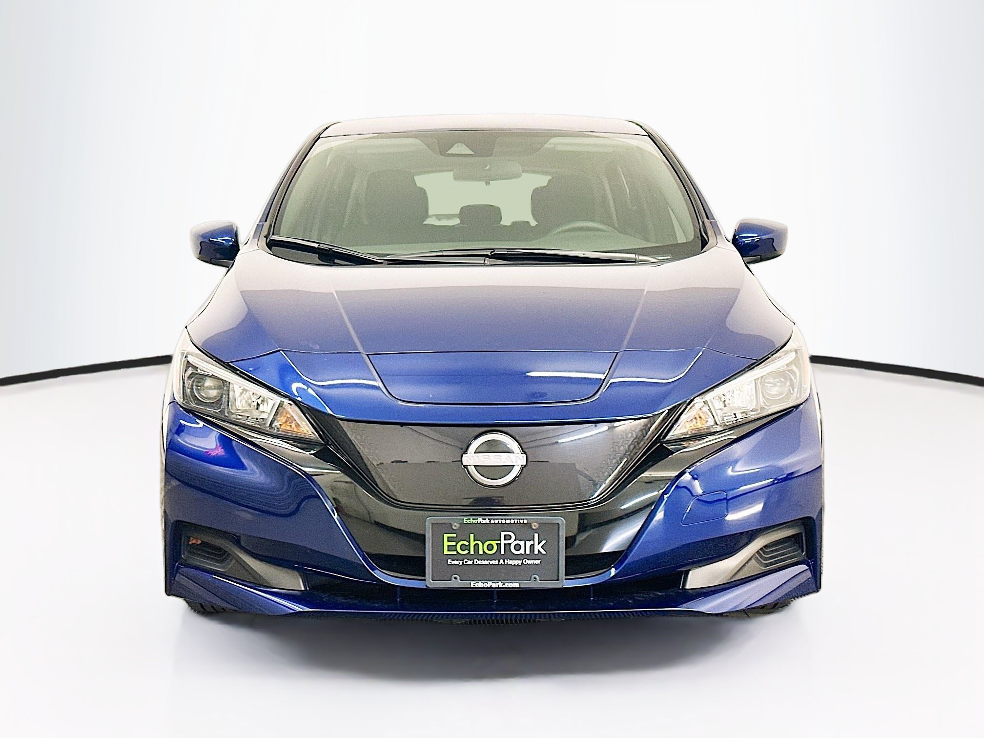 Used 2025 Nissan Leaf S FWD image 2