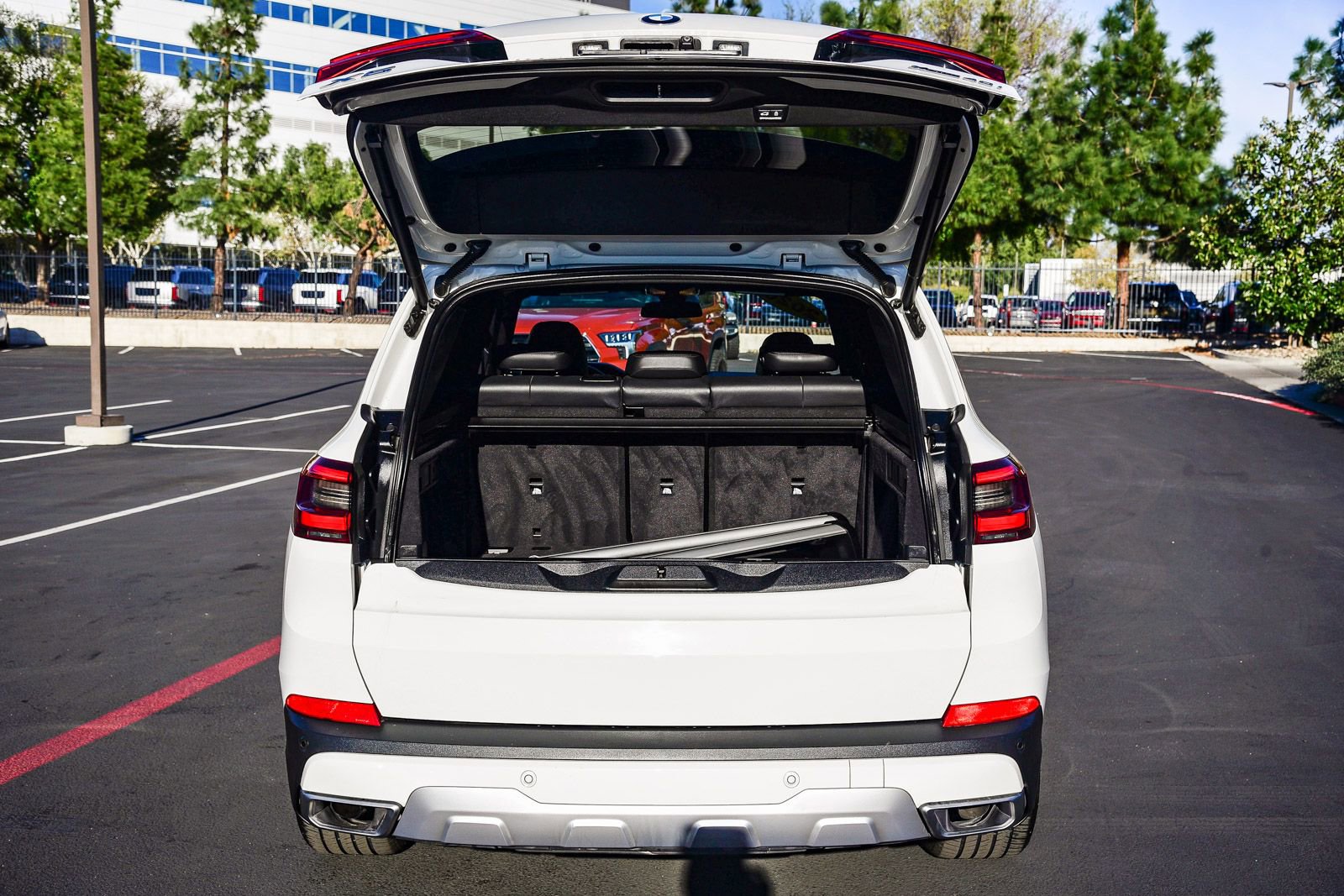 Used 2020 BMW X5 xDrive40i w/ Premium Package image 31