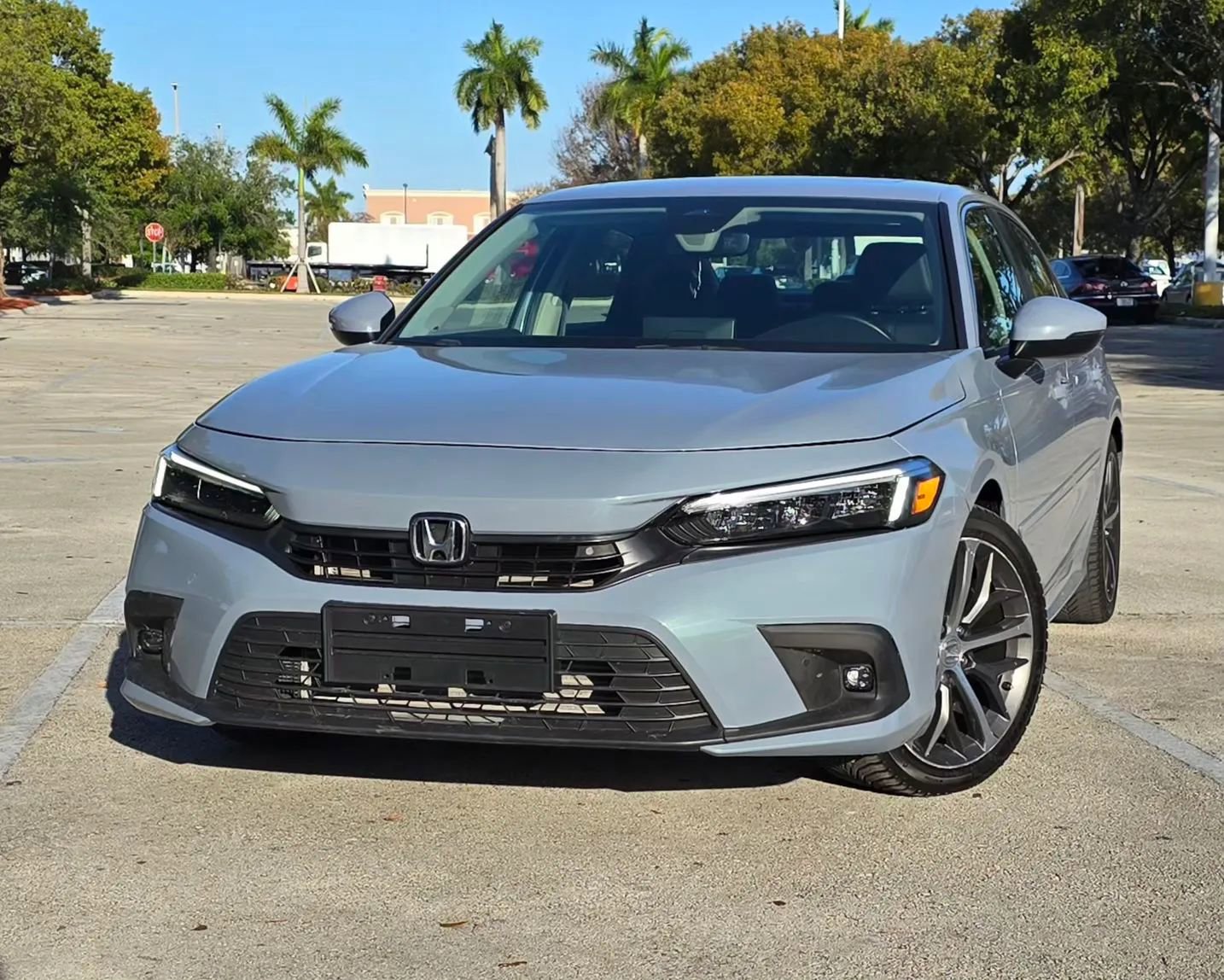 Used 2022 Honda Civic Touring image 7