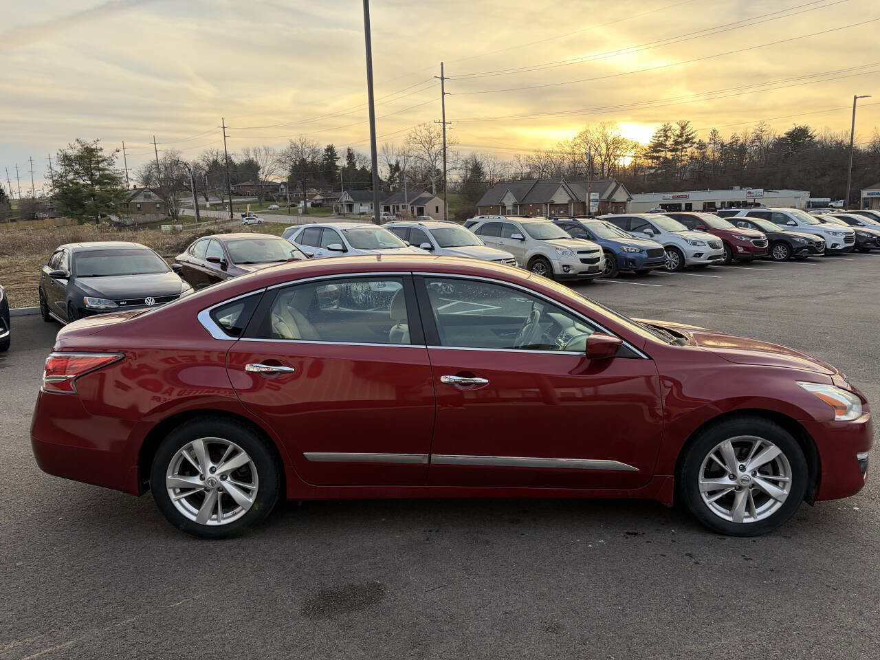 Used 2015 Nissan Altima 2.5 SV image 6