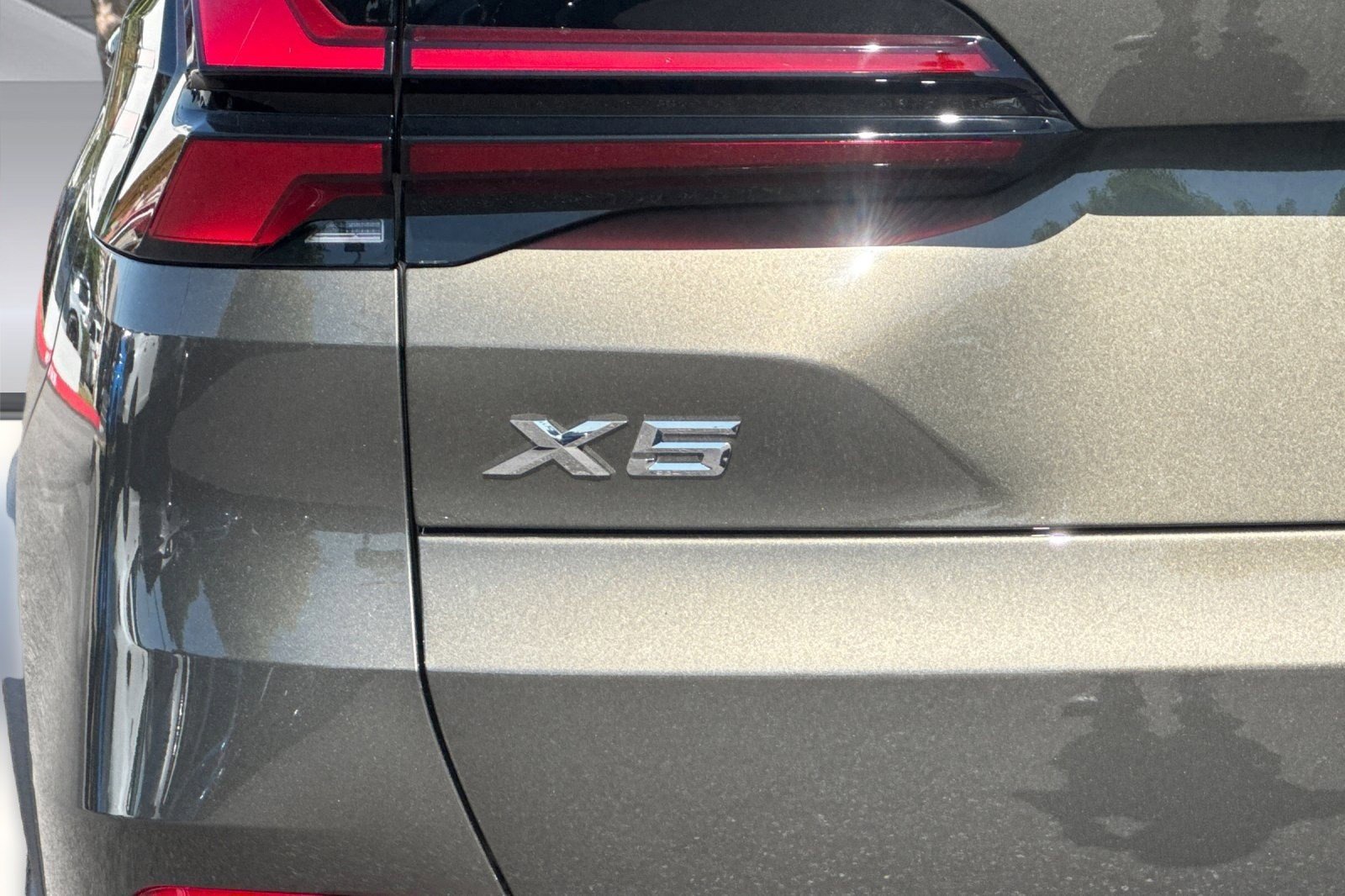 New 2026 BMW X5 xDrive40i w/ Premium Package image 12