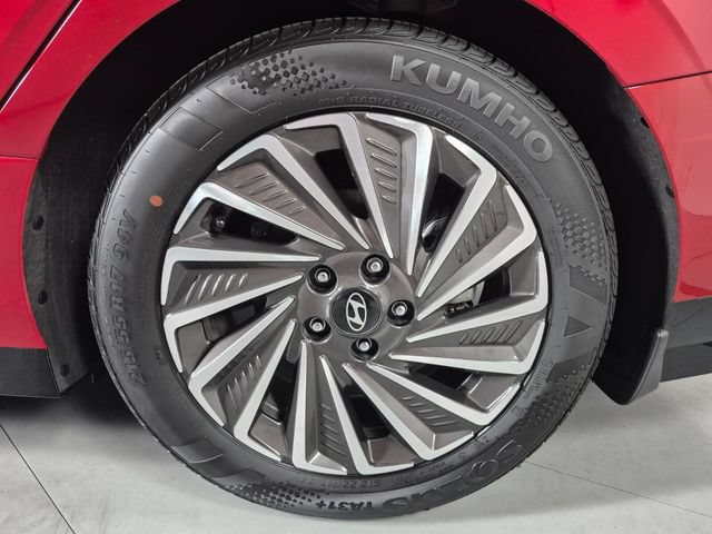 Used 2025 Hyundai Sonata Limited FWD image 11