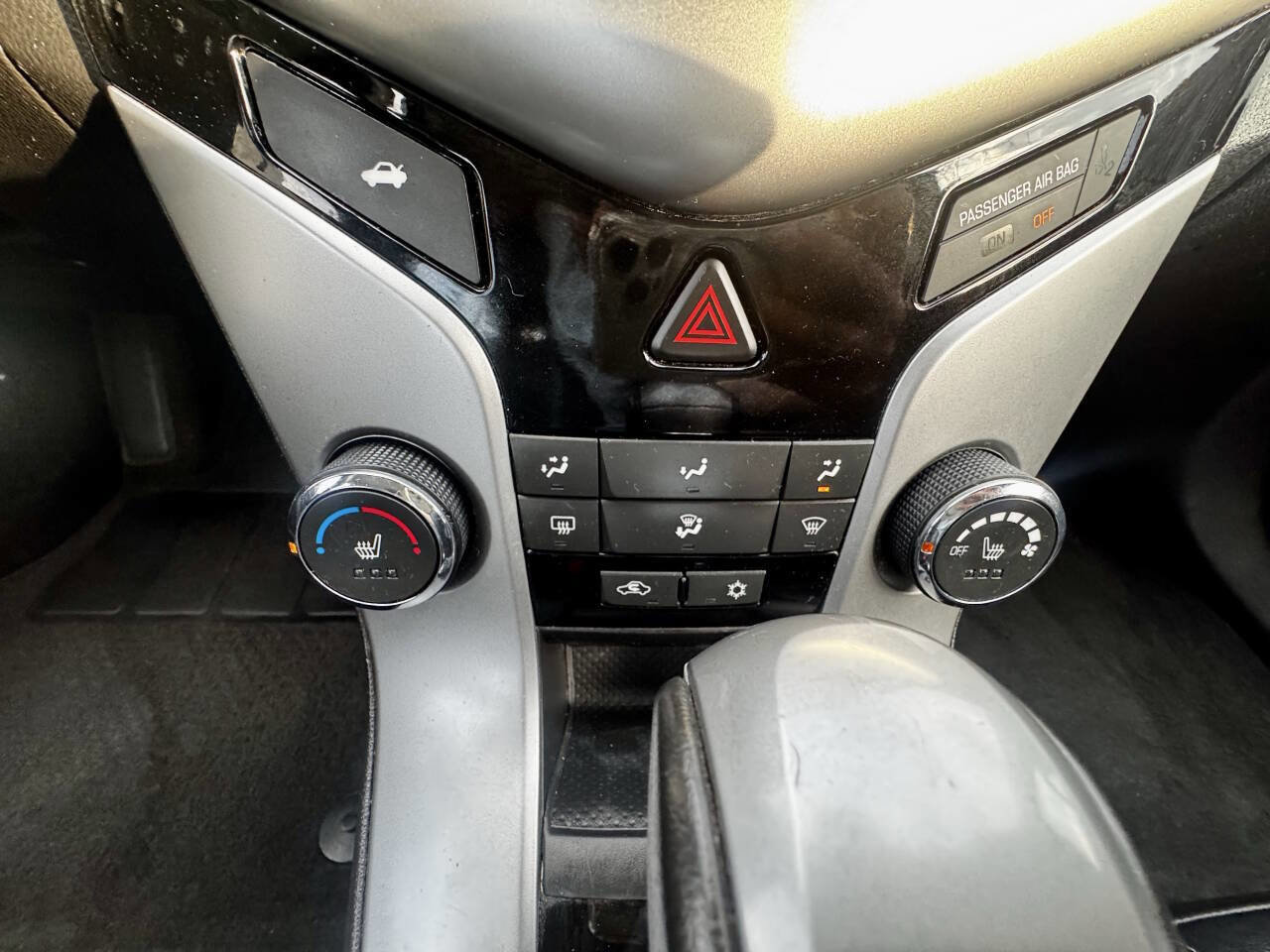 Used 2015 Chevrolet Cruze LT image 20