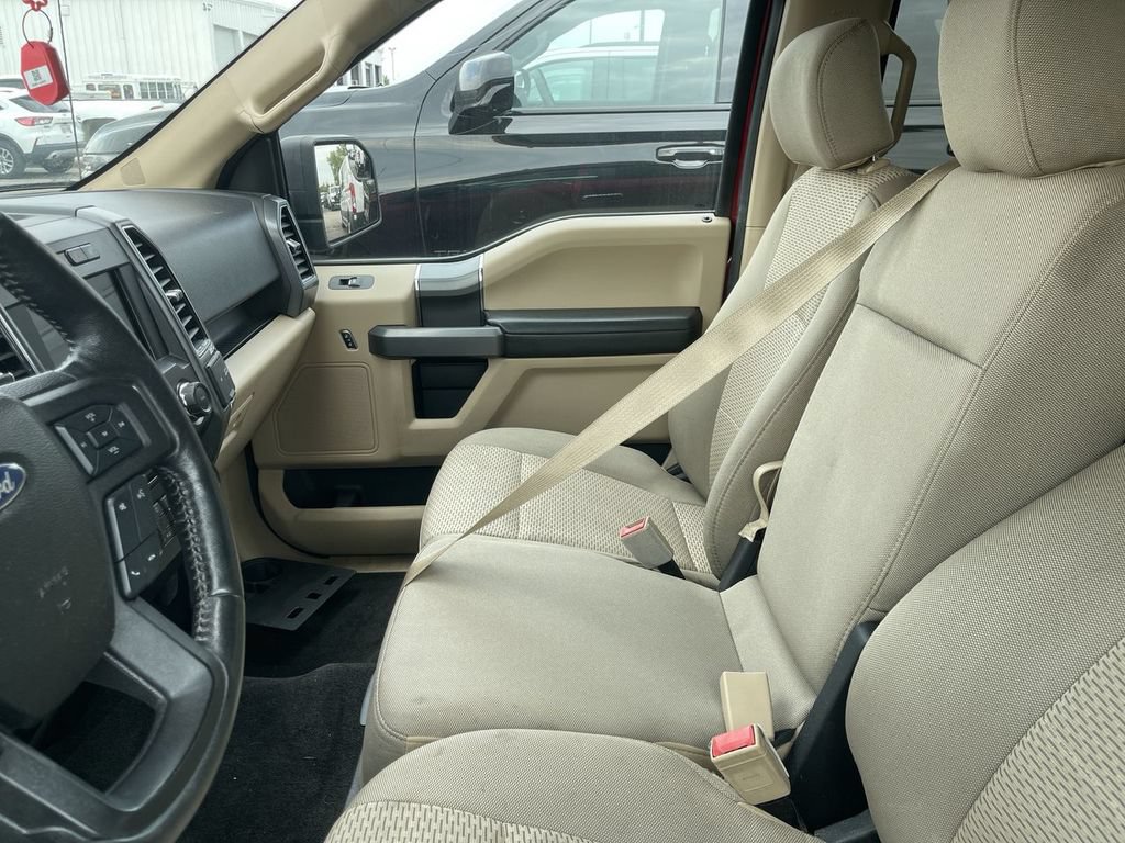 Used 2018 Ford F150 XLT w/ Equipment Group 302A Luxury AWD/4WD image 4
