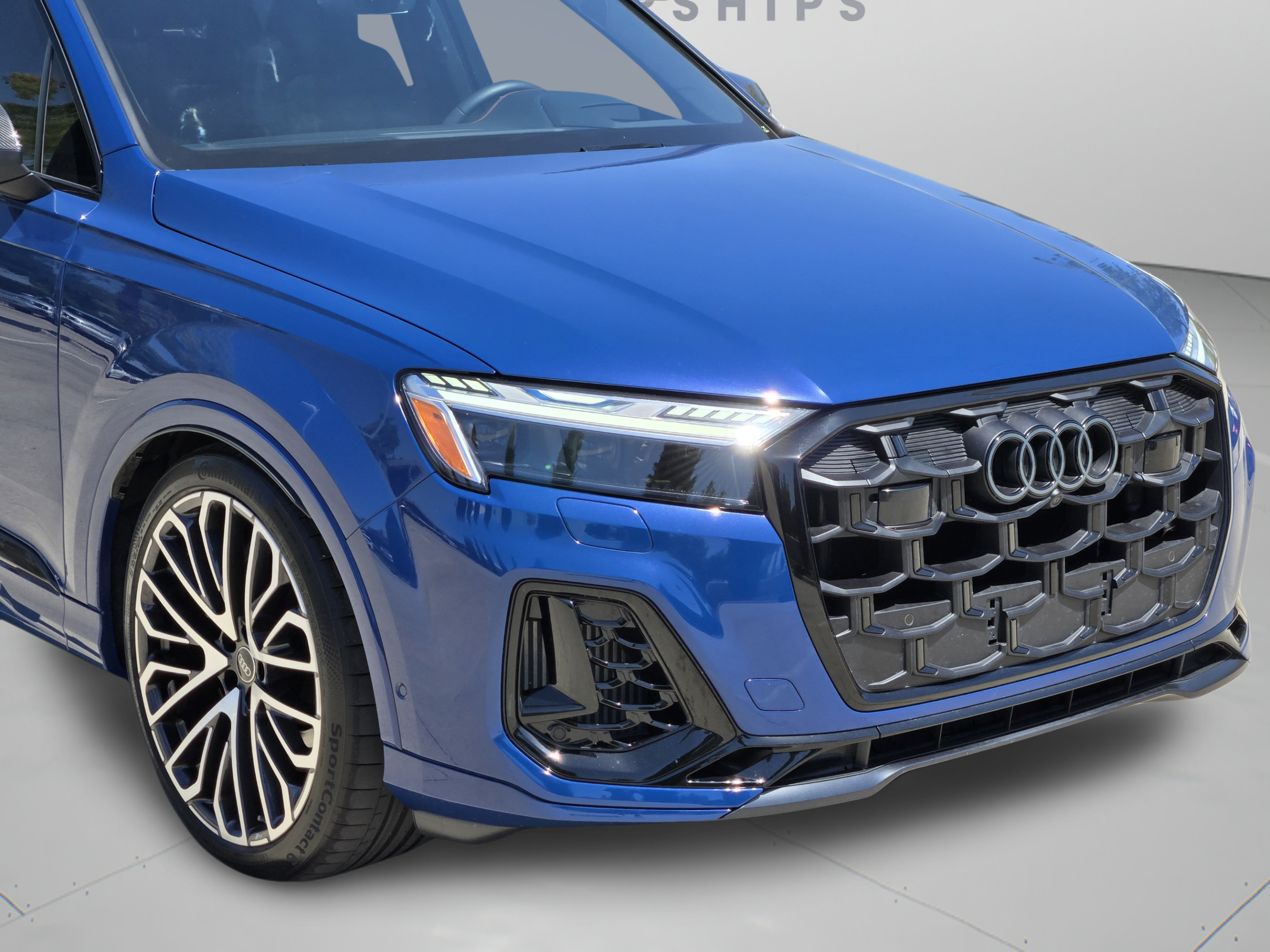 Used 2025 Audi SQ7 Prestige AWD/4WD image 31