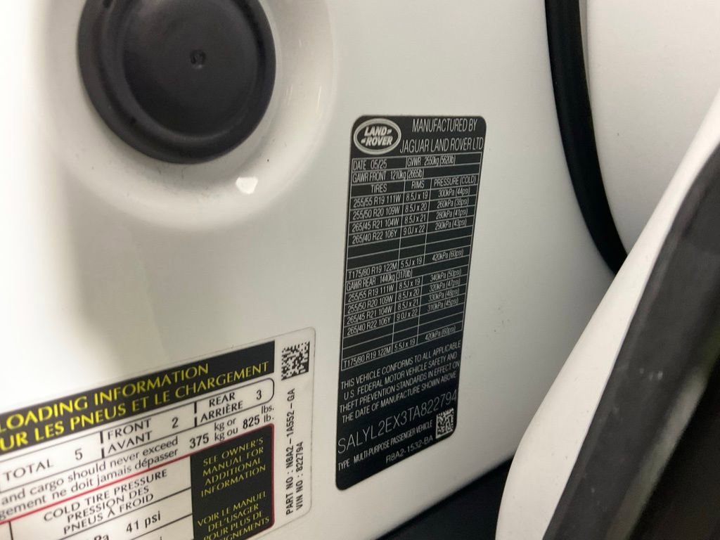 Used 2026 Land Rover Range Rover Velar Dynamic SE image 27