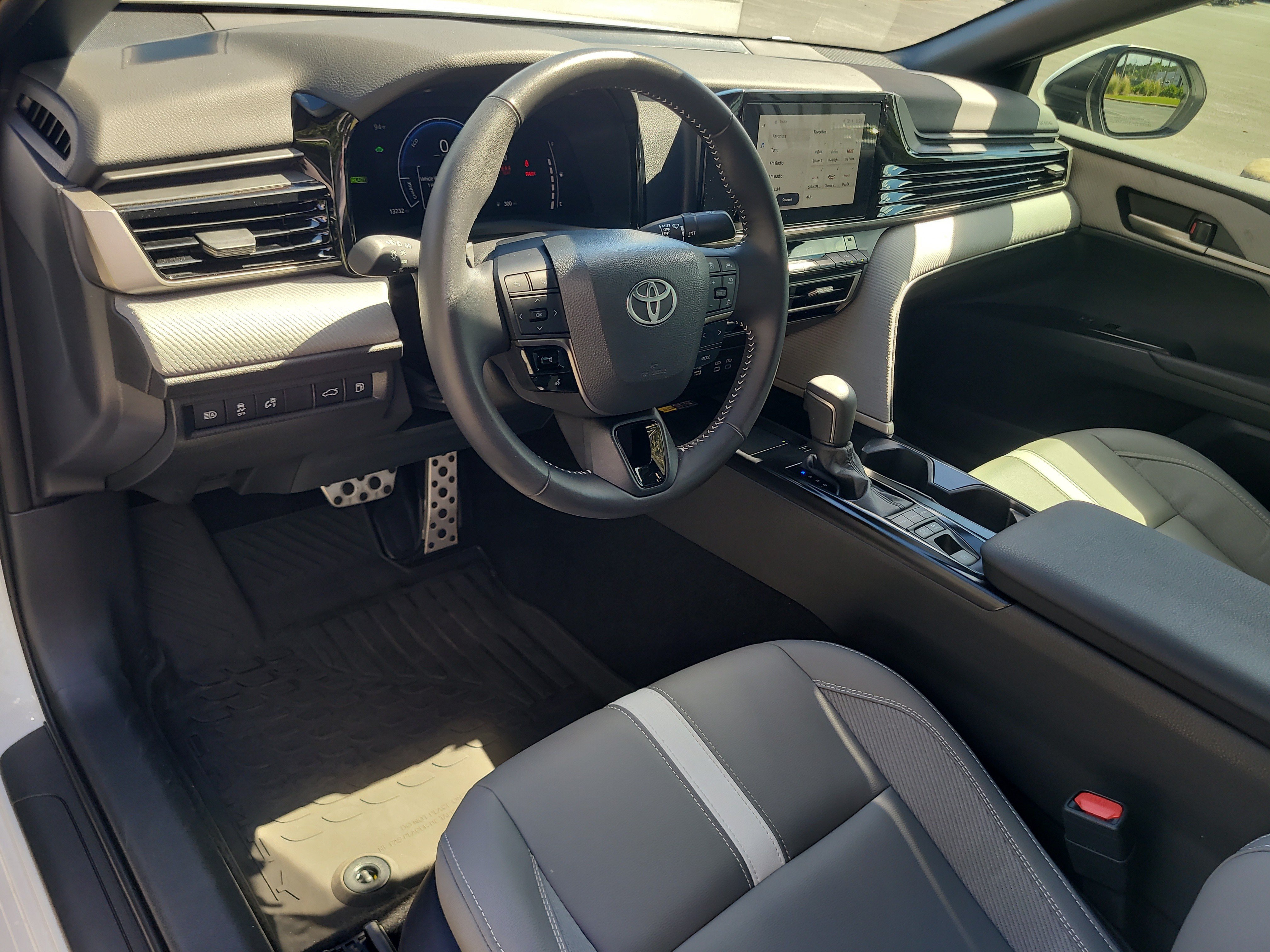 Certified 2026 Toyota Camry SE FWD image 18