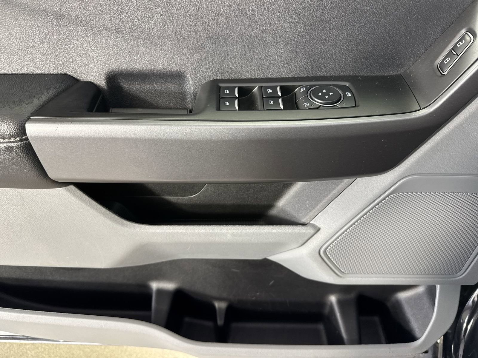 Used 2025 Ford F250 XLT image 19