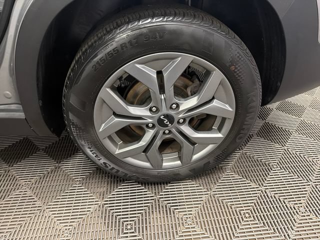Certified 2024 Kia Seltos S AWD/4WD image 29