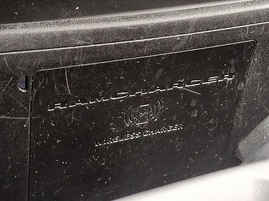 Used 2020 RAM 3500 Limited image 33