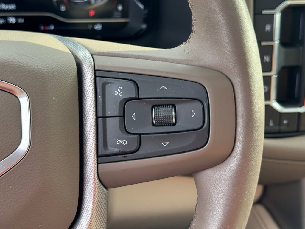 Used 2024 GMC Yukon Denali w/ Advanced Technology Package image 34