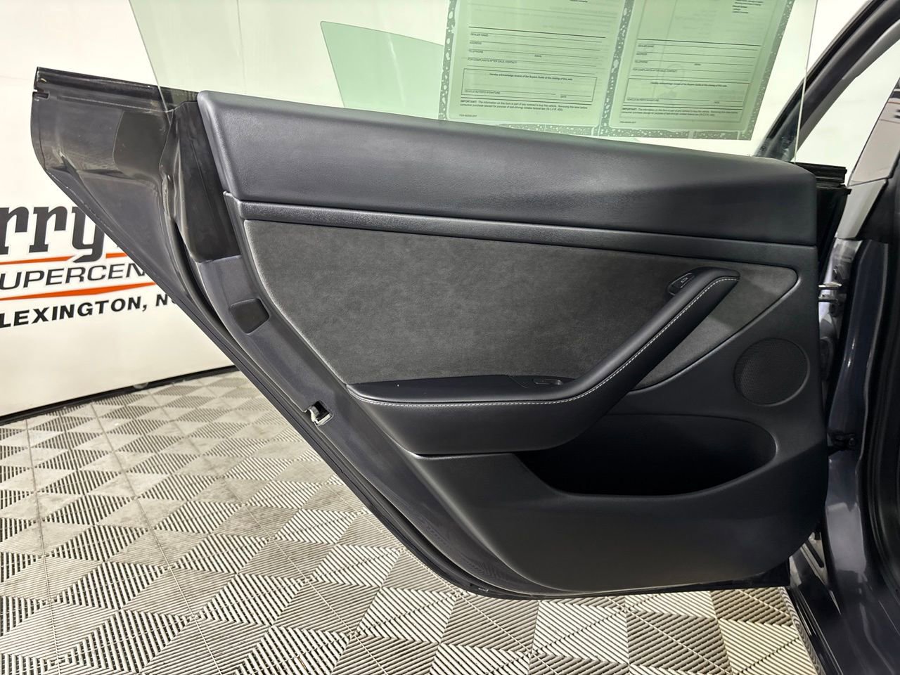 Used 2023 Tesla Model 3 Standard Range RWD image 14