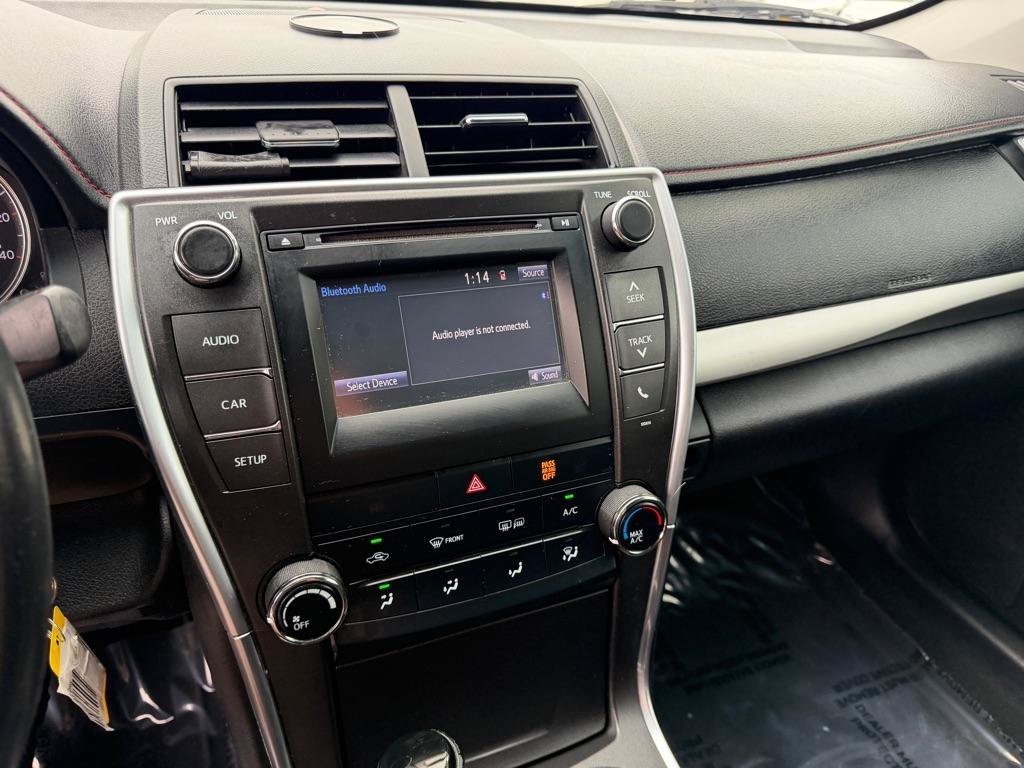 Used 2017 Toyota Camry SE FWD image 37