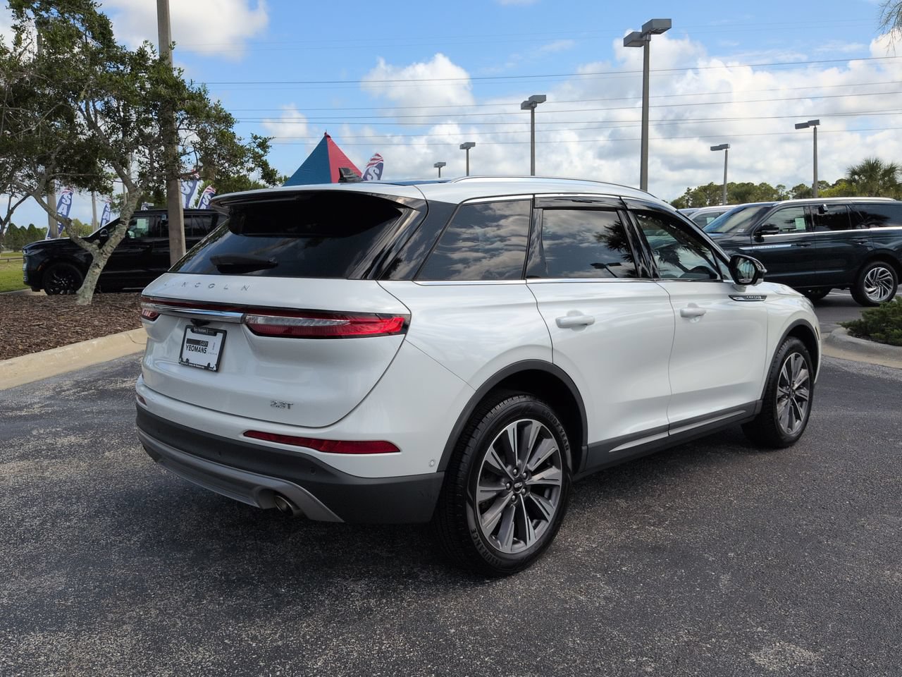 Certified 2020 Lincoln Corsair Reserve w/ Equipment Group 202A AWD/4WD image 4