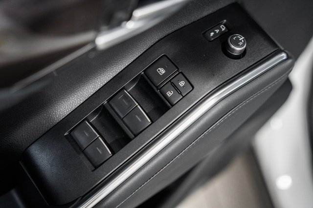 New 2026 Toyota Highlander Platinum image 41