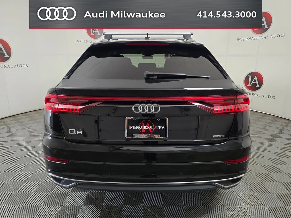Used 2023 Audi Q8 Premium w/ Convenience Package AWD/4WD image 8