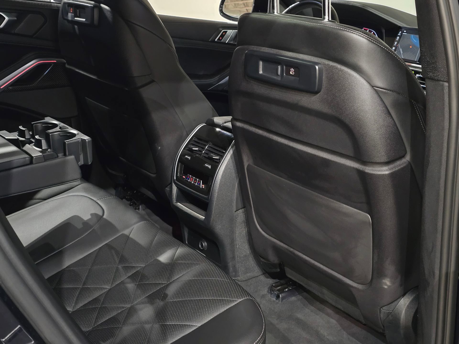 Used 2023 BMW X6 M50i w/ Parking Assistance Package image 57