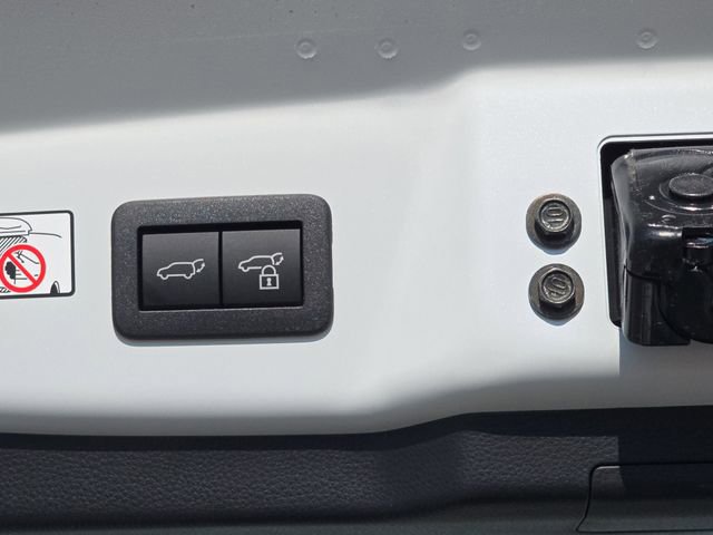 New 2026 Toyota Prius Plug-In Hybrid FWD image 13