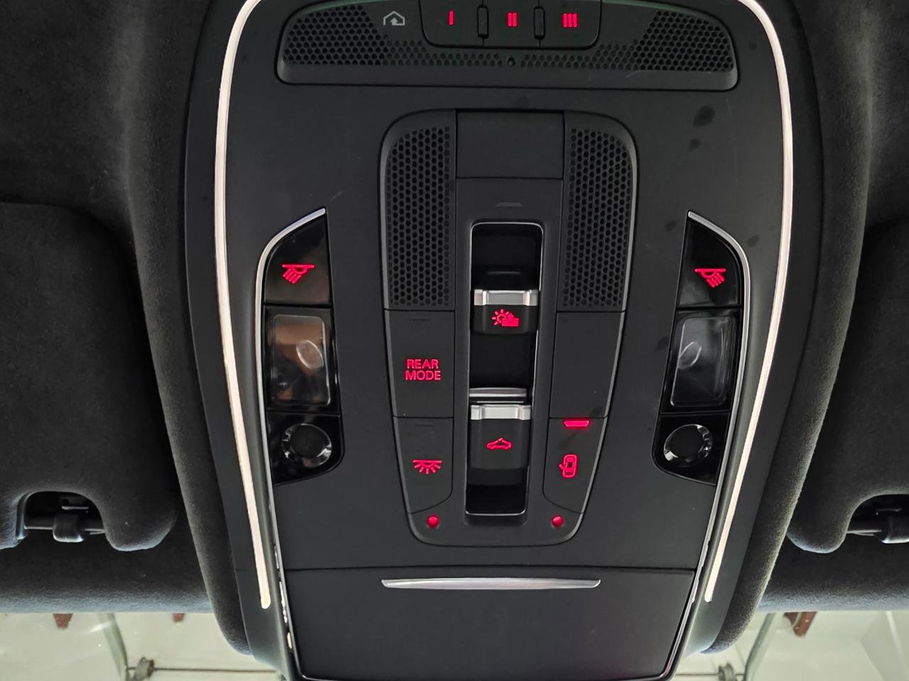 Used 2018 Audi A8 L 4.0T w/ Executive Package image 39