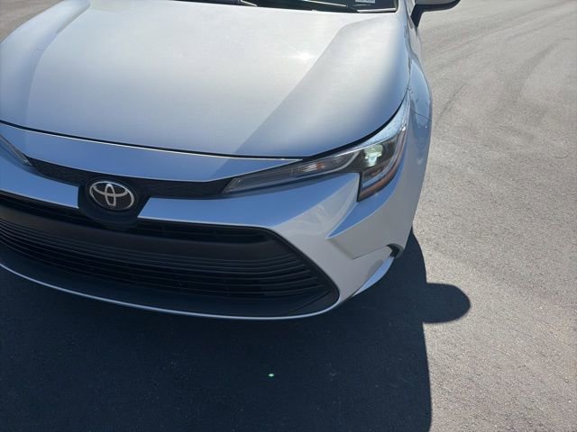 Used 2024 Toyota Corolla LE FWD image 9