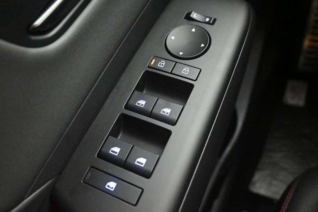 Used 2025 Hyundai Kona N Line S FWD image 17