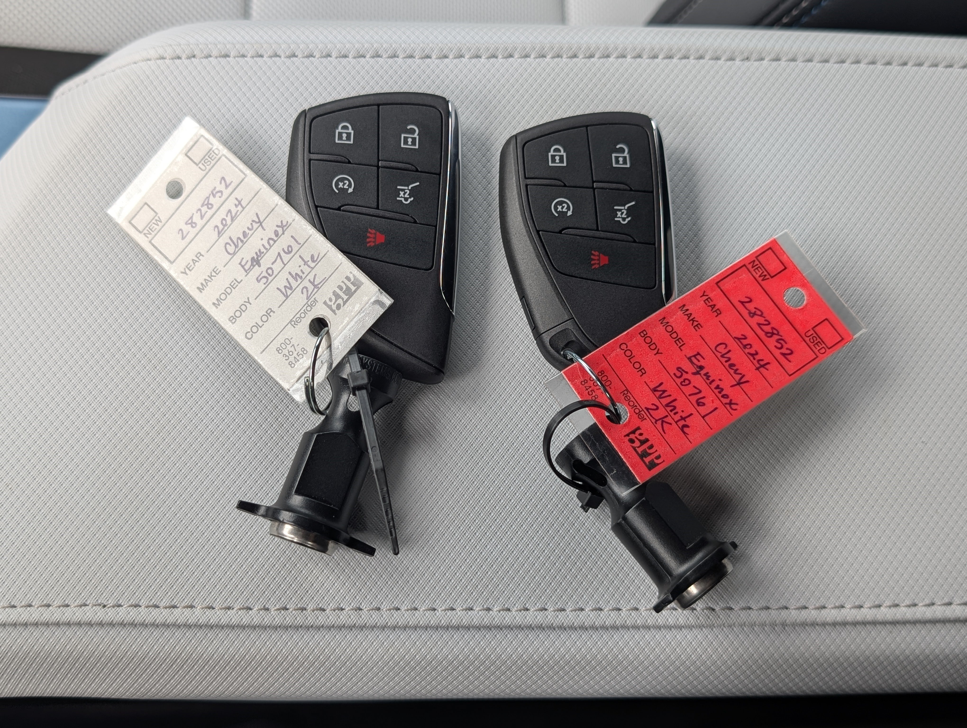 Used 2024 Chevrolet Equinox EV LT FWD image 35