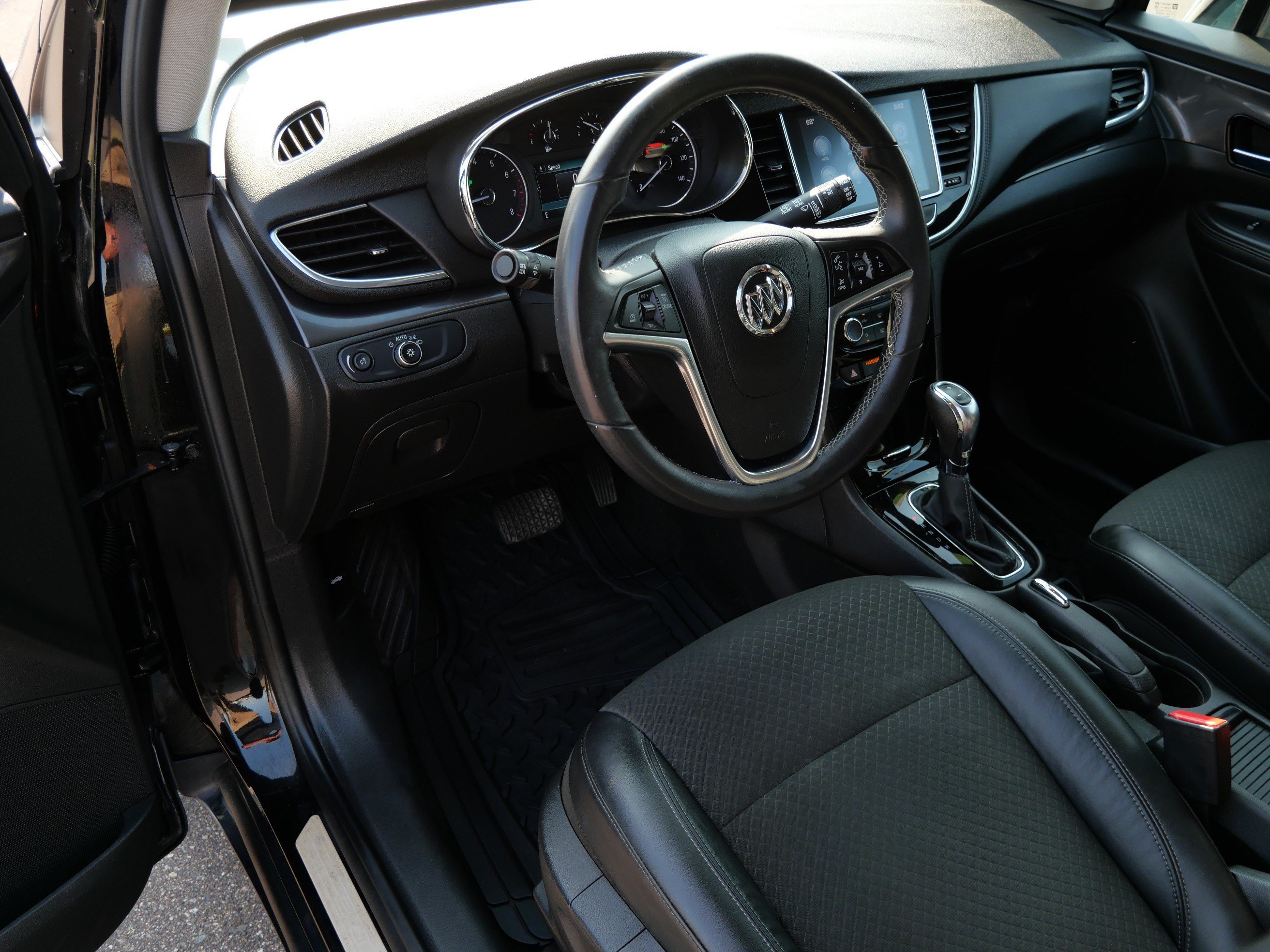 Used 2017 Buick Encore Preferred FWD image 19