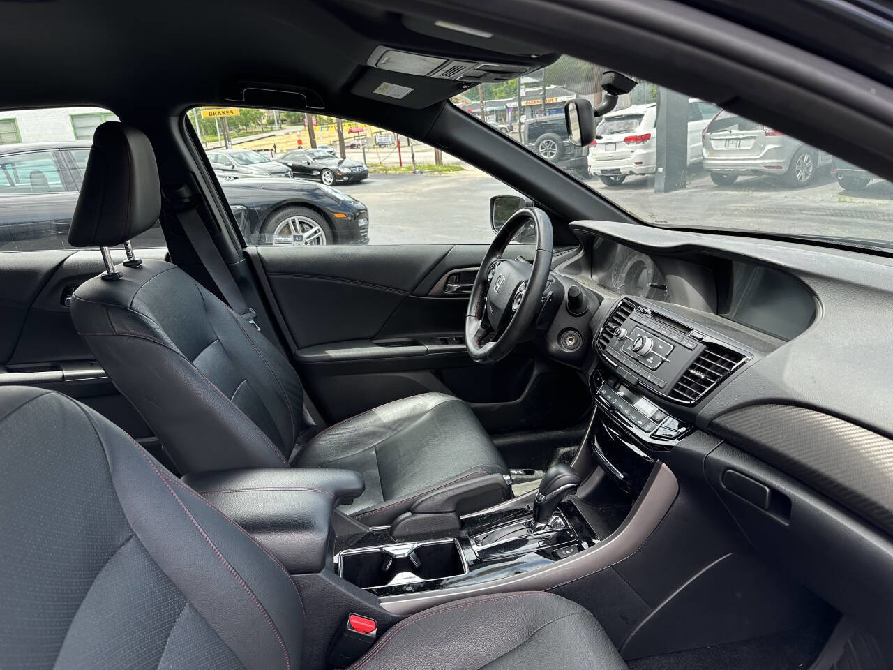 Used 2017 Honda Accord Sport Special Edition image 8