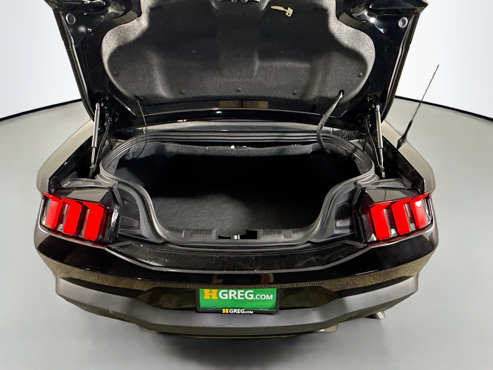 Used 2024 Ford Mustang Convertible image 33