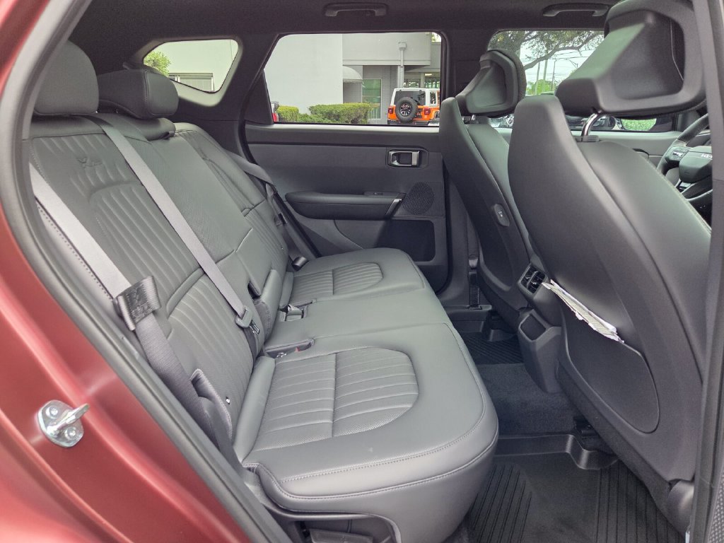 Used 2027 Kia Seltos X-Line S w/ X-Line S Premium Package AWD/4WD image 16