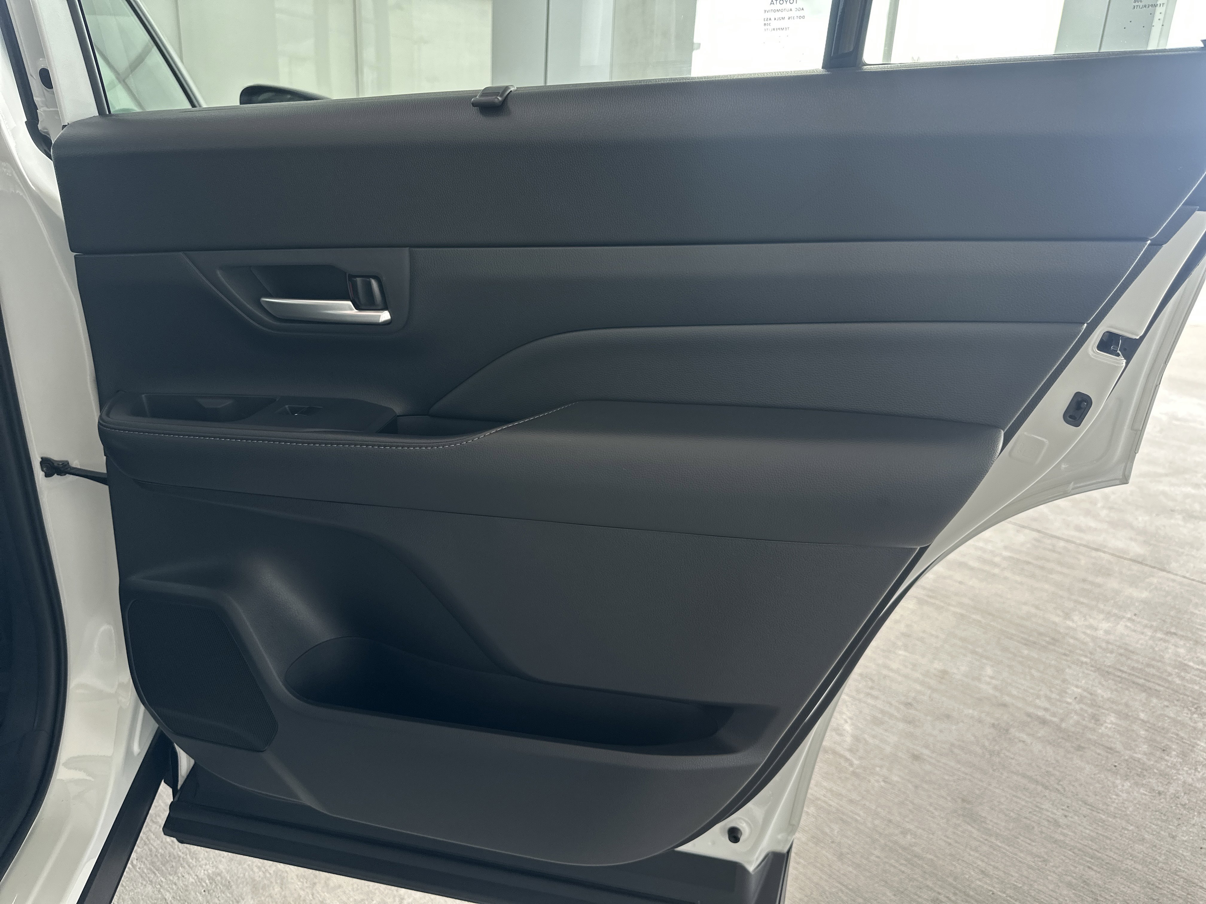 Certified 2024 Toyota Grand Highlander AWD image 14