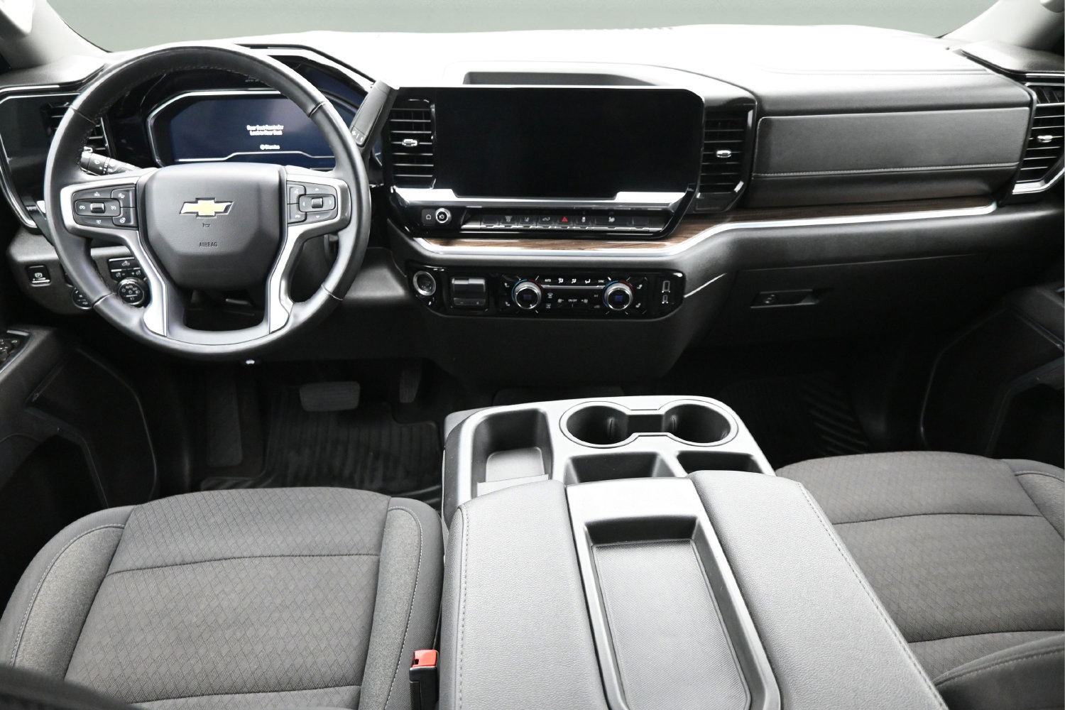 Used 2025 Chevrolet Silverado 2500 LT w/ Convenience Package AWD/4WD image 11