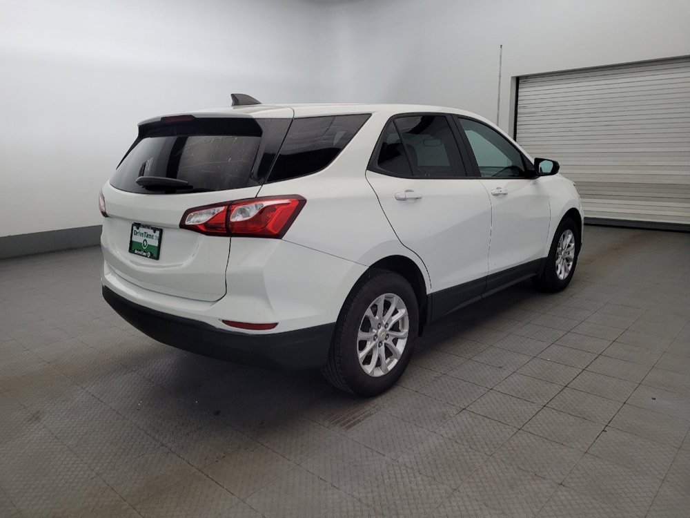 Used 2020 Chevrolet Equinox LS w/ LS Convenience Package FWD image 9