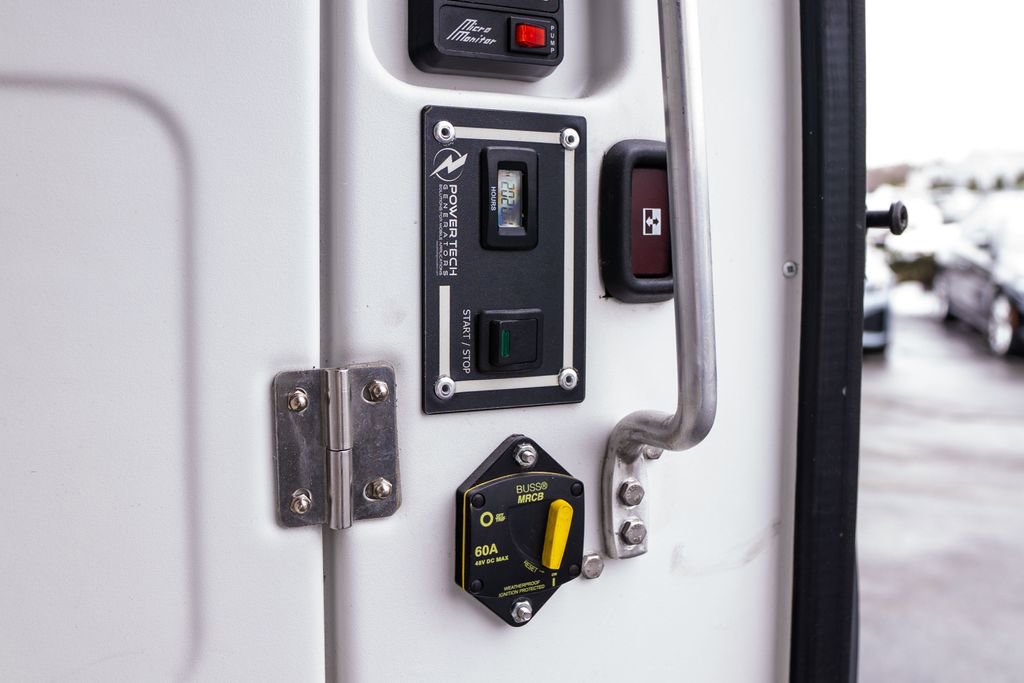 Used 2022 Mercedes-Benz Sprinter 4500 image 37