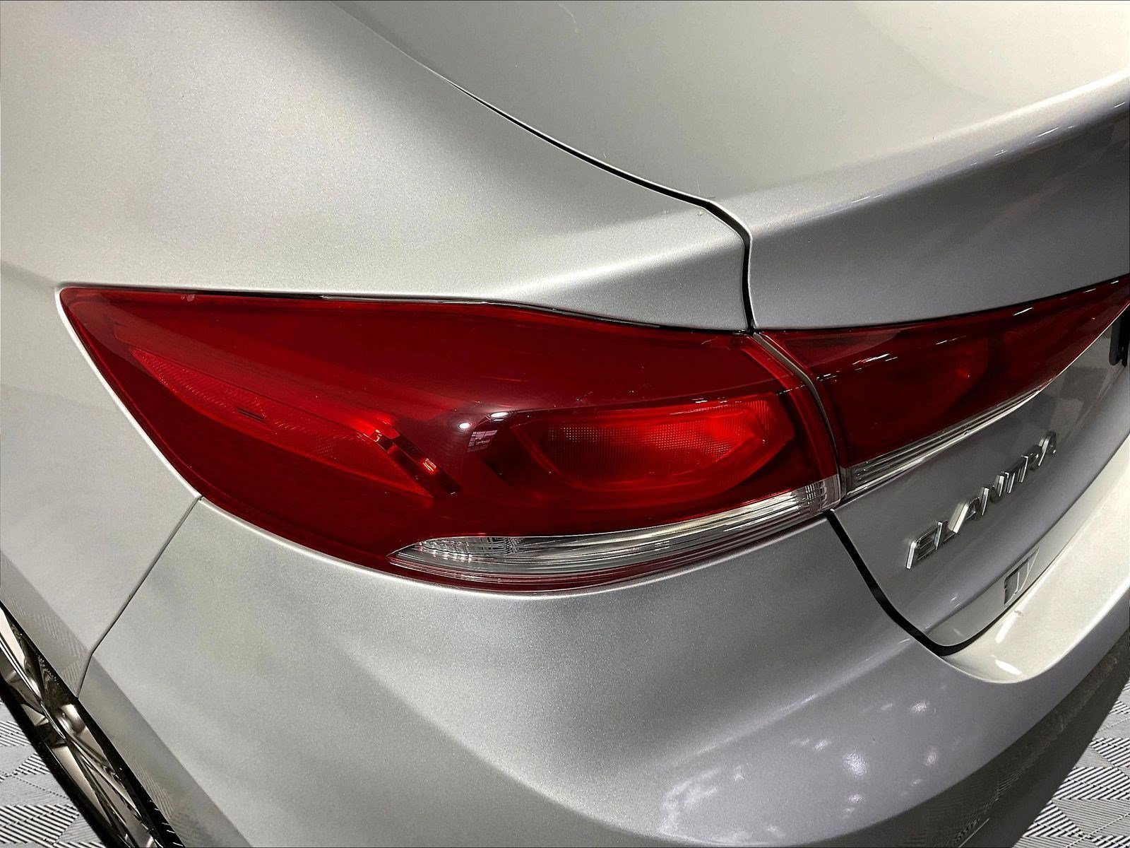 Used 2018 Hyundai Elantra SEL FWD image 23