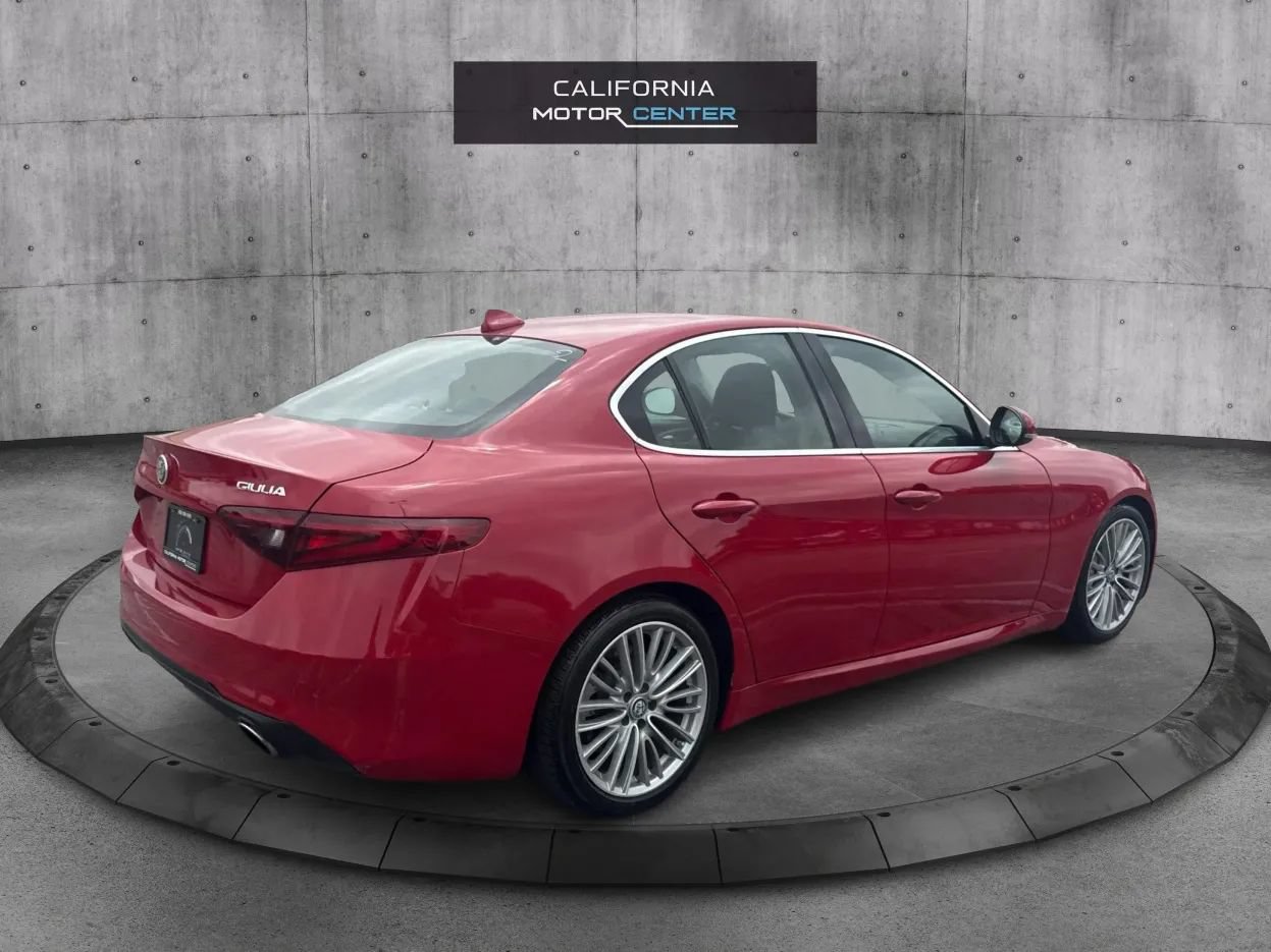 Used 2017 Alfa Romeo Giulia Ti w/ TI Lusso Light Wood Package RWD image 5