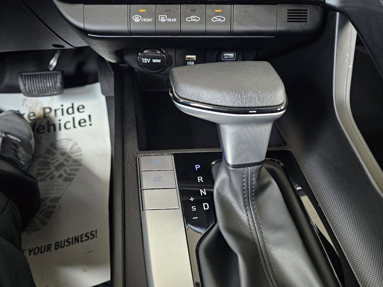 Used 2023 Hyundai Elantra SEL image 25