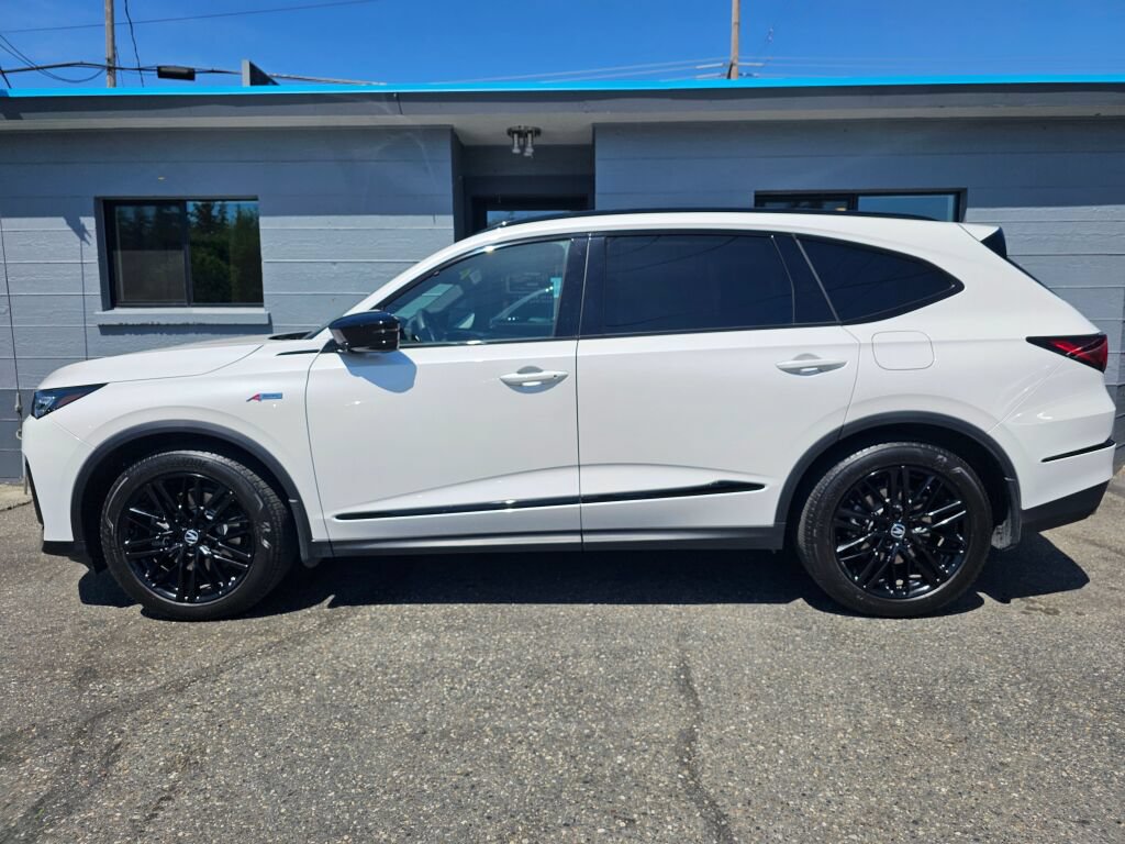 Used 2025 Acura MDX A-Spec AWD/4WD image 2