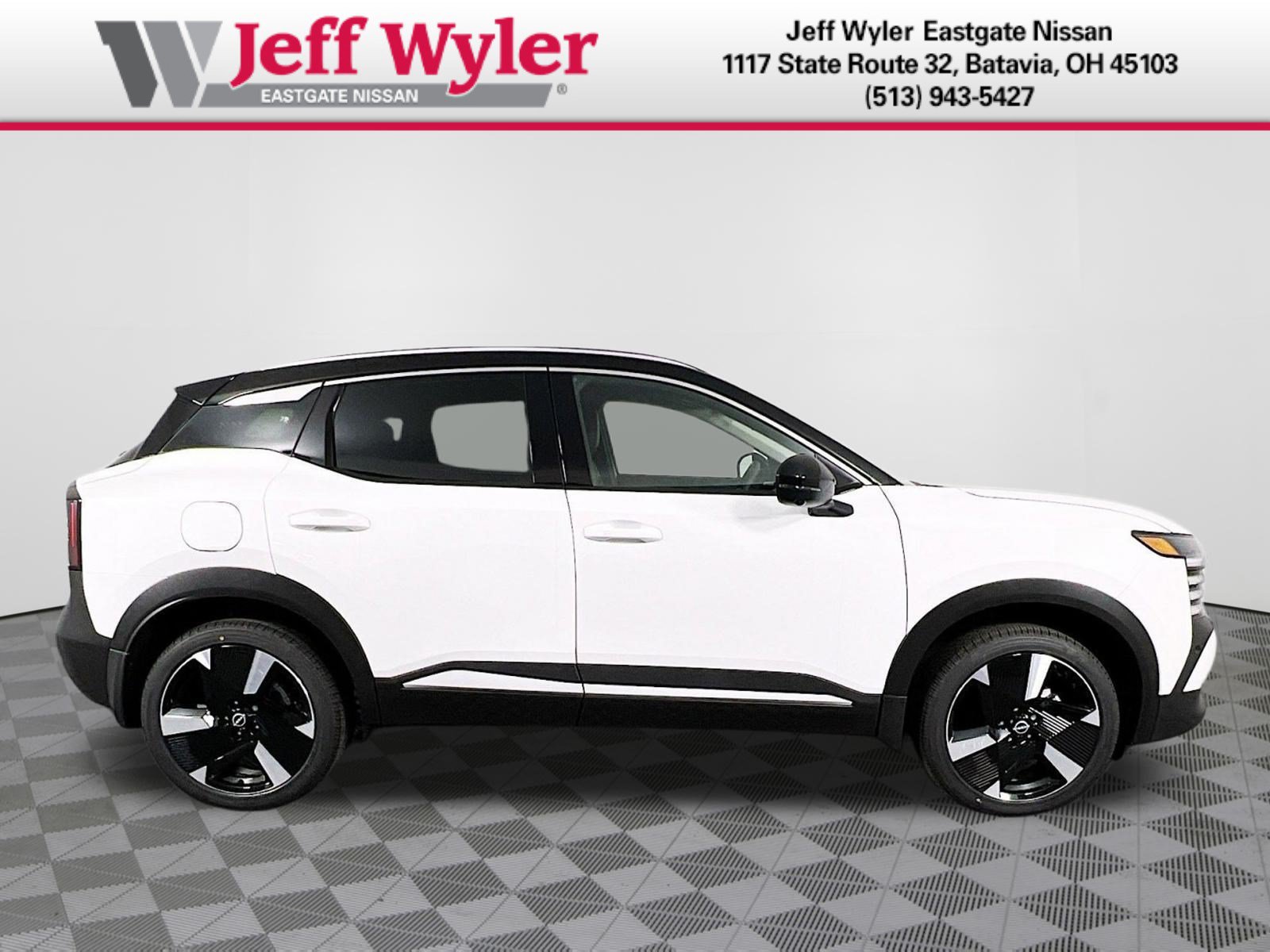 New 2025 Nissan Kicks SR w/ Illumination Package AWD/4WD image 30