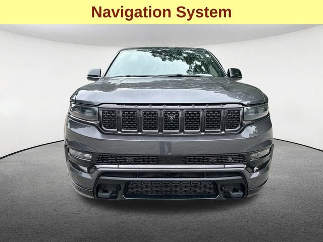 Used 2025 Jeep Grand Wagoneer Series III w/ Rear Seat Video Group 1 AWD/4WD image 4
