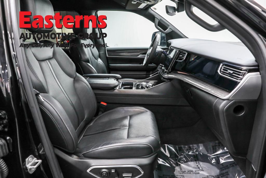 Used 2022 Jeep Wagoneer Series II image 24